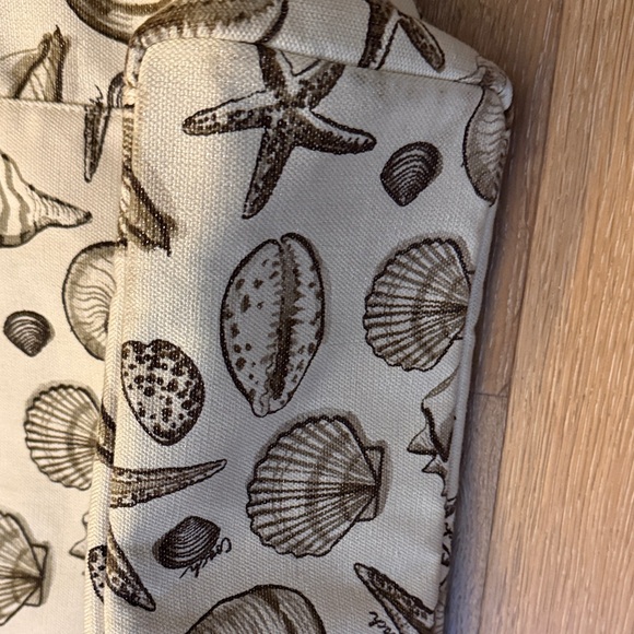 Coach Seashell Print Large Tote - Brown and Cream with multiple pockets - Picture 5 of 16